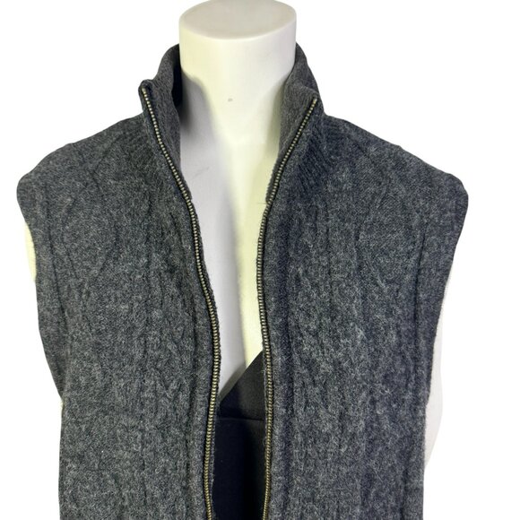 Vintage Aran Woollen Mills Gray Cable Knit Vest - Women's Size S - Picture 5 of 12